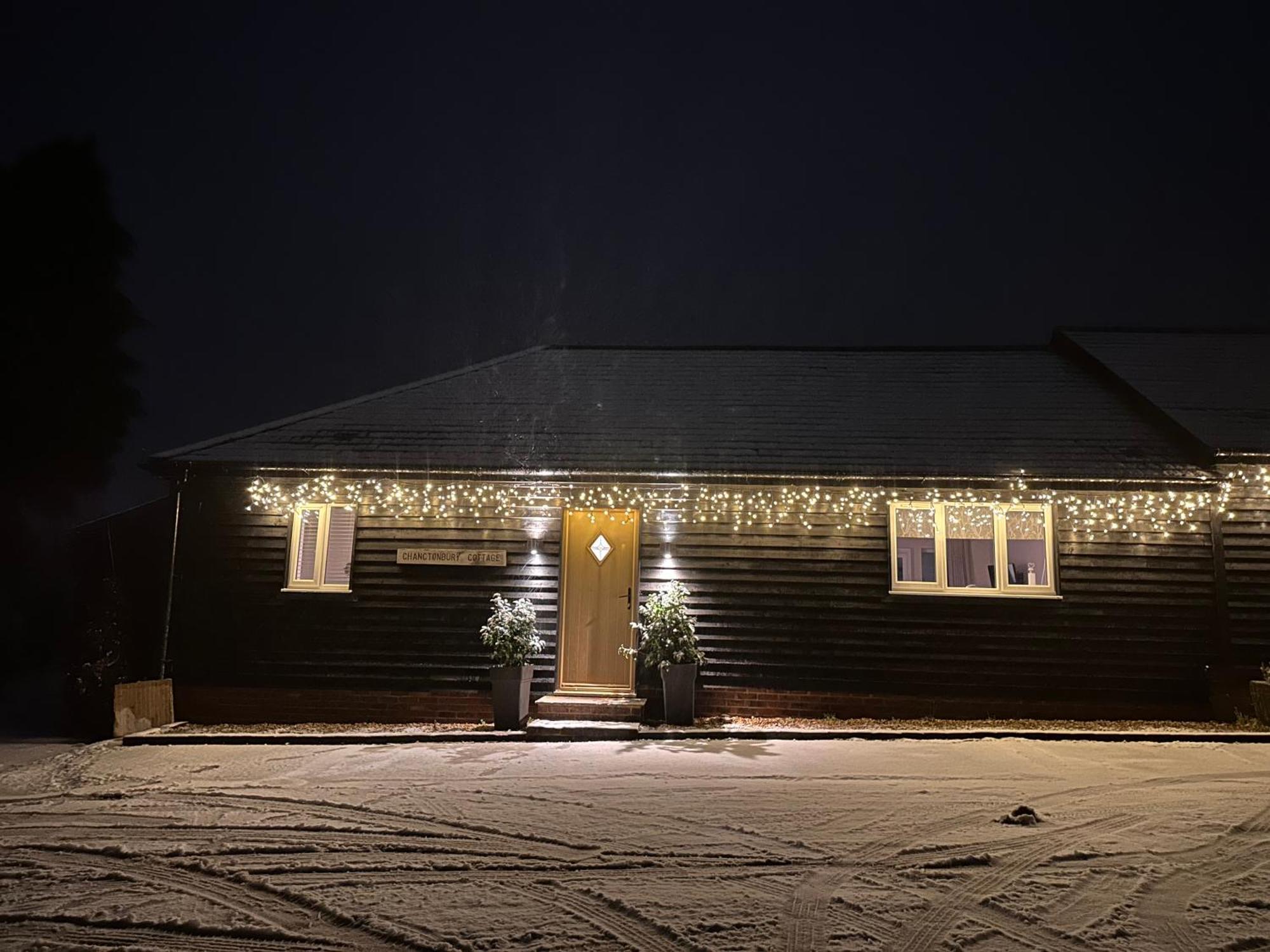Villa South Downs Rural Retreats Worthing Esterno foto